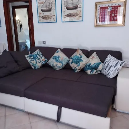 Apartment Capo Coda Cavallo, Vacanze Nella Casa Il Maestrale